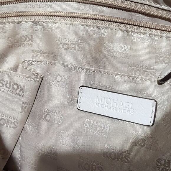 MICHAEL Michael Kors Large Cream Hobo Shoulder Bag Tote - Picture 8 of 13